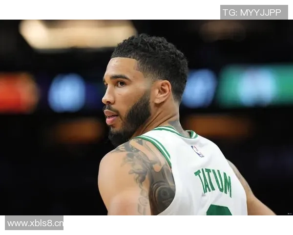 德里克怀特状态回暖却失绝杀三分20投7中贡献18分5篮板7助攻