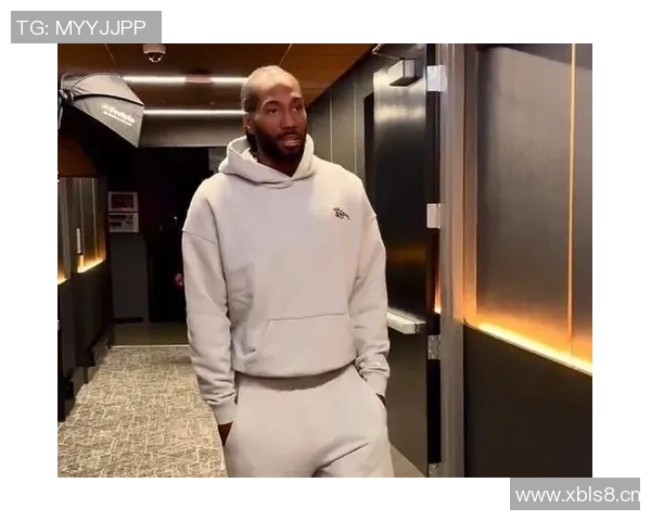 莱昂纳德重返赛场快船官方宣布他结束连续缺席的十场比赛