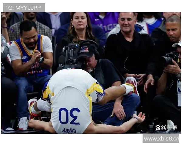 克莱三分球表现不佳仅得11分3篮板1助攻正负值惨遭21