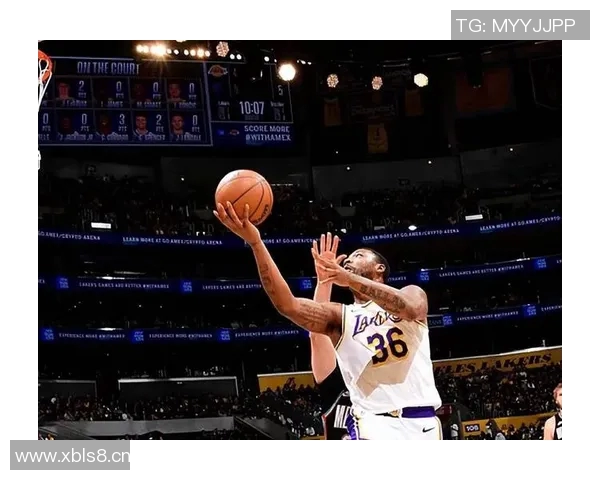 湖人本赛季第四节领先时保持全胜战绩展现强大实力