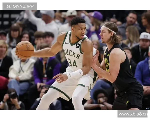 字母哥上半场表现平平11投7中仅得14分2篮板1助攻引发热议