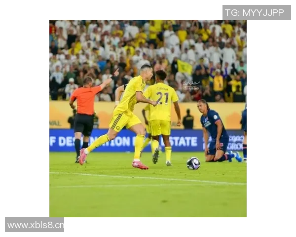 C罗全场表现亮眼7次射门收获2球并贡献高评分86