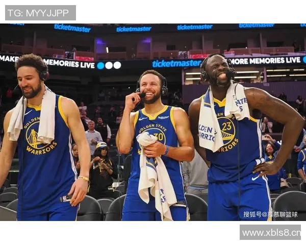 库里赞追梦重拾组织能力赛季初期如同无人区的挑战与机遇 库里赞追梦重拾组织能力赛季初期如同无人区的挑战与机遇