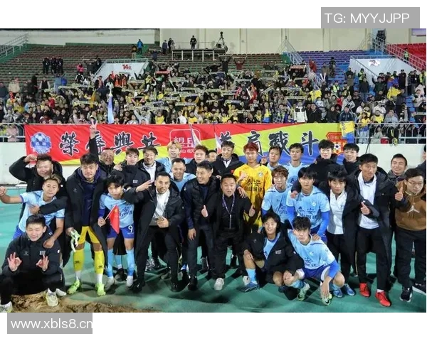 泰山队新任代理主教练确定为助教唐田将与谢文共同出席发布会 泰山队新任代理主教练确定为助教唐田将与谢文共同出席发布会