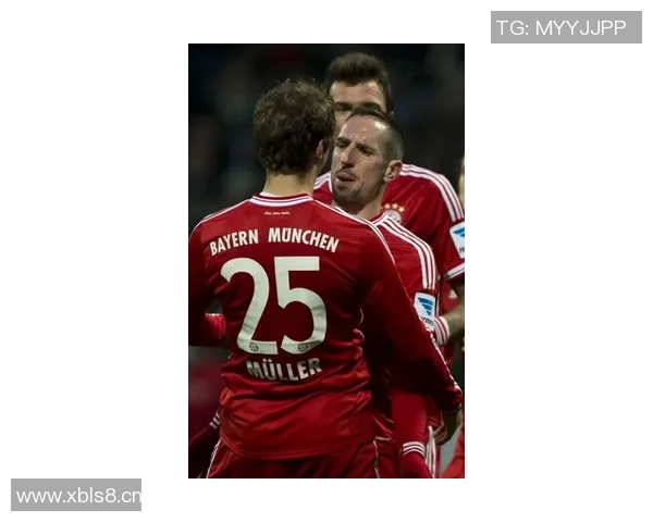 范比滕称赞拜仁阵容实力强大德甲冠军几乎在握 范比滕称赞拜仁阵容实力强大德甲冠军几乎在握