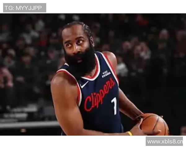 哈登微笑引领快船逆转胜利13中10砍下31分6助攻成关键英雄